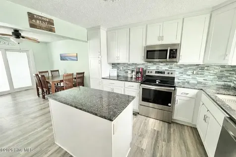 511 N Carolina Beach Avenue N Carolina Beach NC 28428