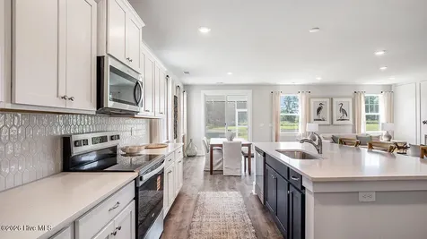 2119 Marietta Circle NW Ash NC 28420