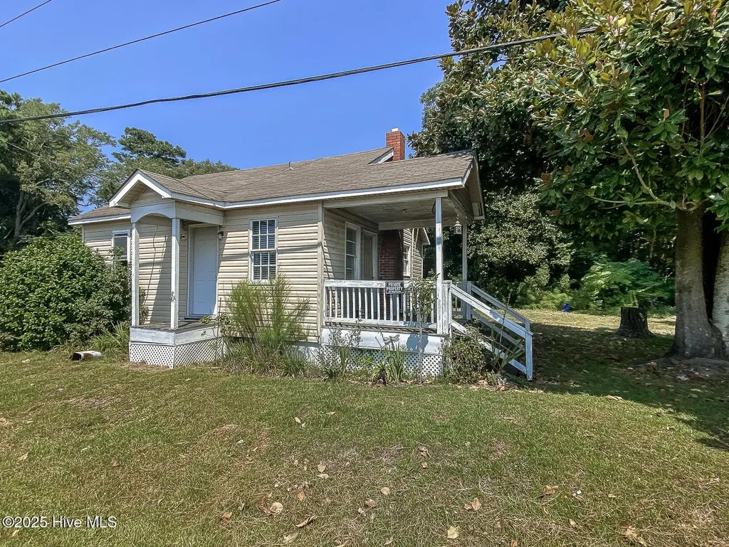 8533 Caratoke Highway Powells Point NC 27966
