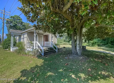 8533 Caratoke Highway Powells Point NC 27966