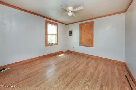 8533 Caratoke Highway Powells Point NC 27966