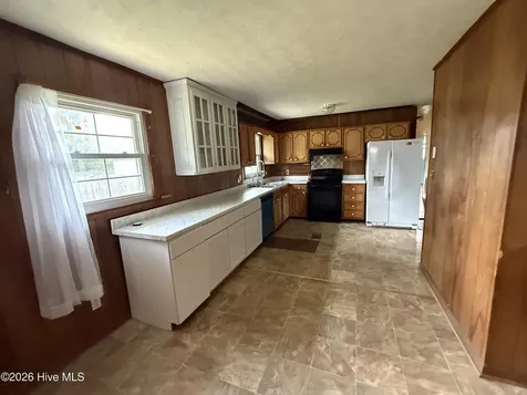 14 Sheffield Road Jacksonville NC 28546