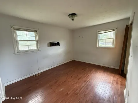 14 Sheffield Road Jacksonville NC 28546