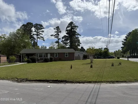 14 Sheffield Road Jacksonville NC 28546