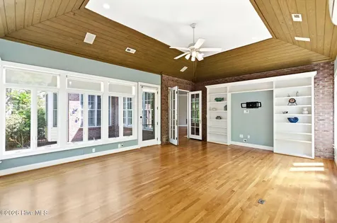 1103 Congressional Lane Wilmington NC 28411