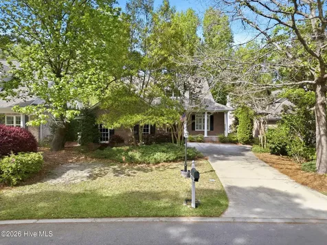 1103 Congressional Lane Wilmington NC 28411