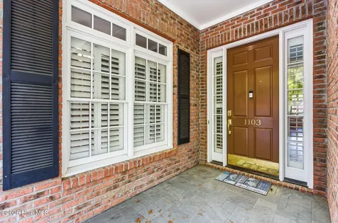 1103 Congressional Lane Wilmington NC 28411