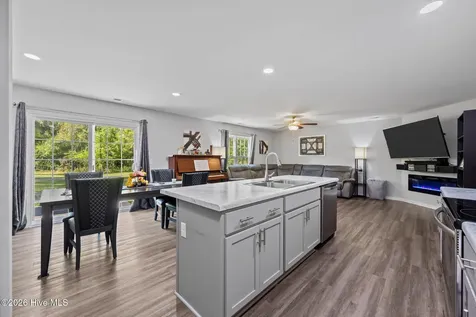 113 Harris Creek Loop Road Jacksonville NC 28540