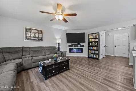 113 Harris Creek Loop Road Jacksonville NC 28540