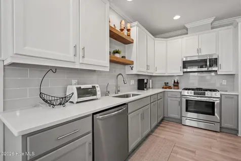 105 E Keel Drive Hampstead NC 28443