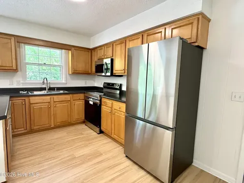 225 Angel Island Road Wilmington NC 28412