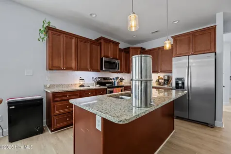 505 Diamond Ridge Court Hubert NC 28539