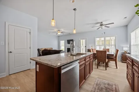 505 Diamond Ridge Court Hubert NC 28539