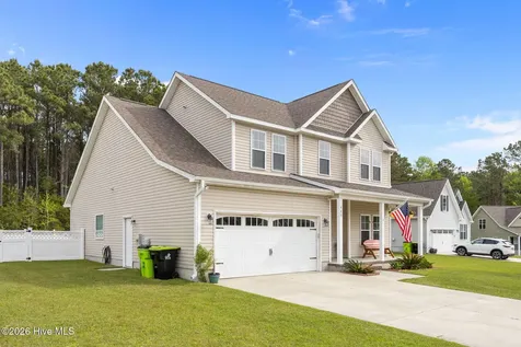 505 Diamond Ridge Court Hubert NC 28539