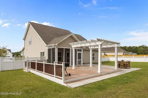505 Diamond Ridge Court Hubert NC 28539