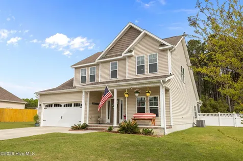 505 Diamond Ridge Court Hubert NC 28539