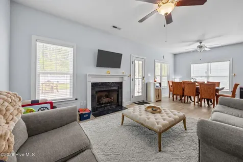 505 Diamond Ridge Court Hubert NC 28539