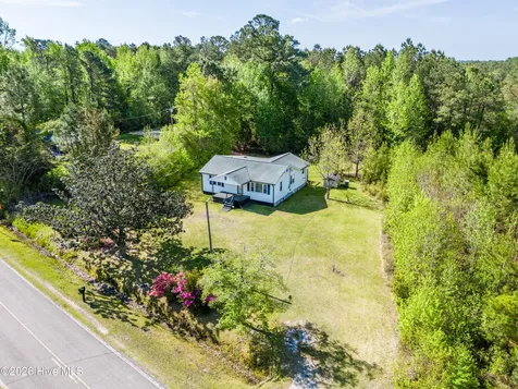 866 Harrison Creek Road Rocky Point NC 28457