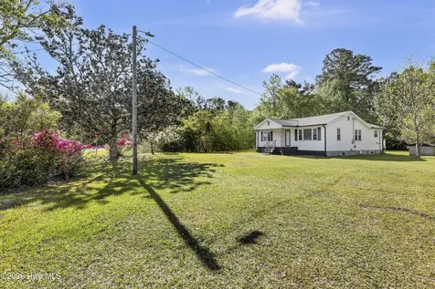 866 Harrison Creek Road Rocky Point NC 28457