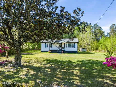 866 Harrison Creek Road Rocky Point NC 28457