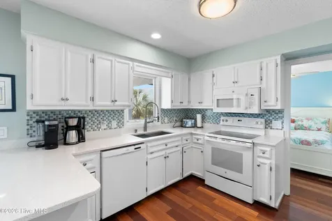 197 Brunswick Avenue W Holden Beach NC 28462