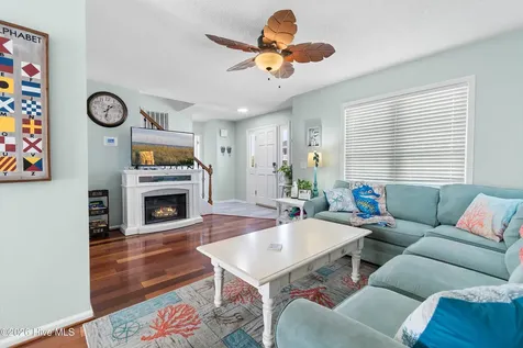 197 Brunswick Avenue W Holden Beach NC 28462