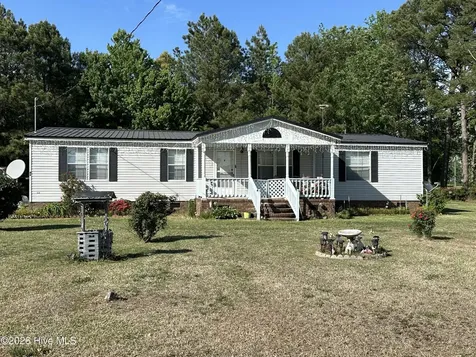 80 Lancaster Farm Road Whitakers NC 27891