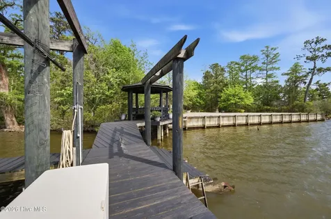 211 Beech Point Boulevard Hertford NC 27944