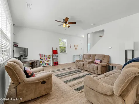 206 J Belton Court Sneads Ferry NC 28460