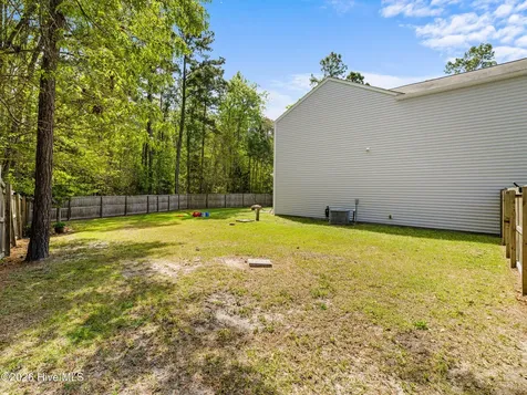 206 J Belton Court Sneads Ferry NC 28460