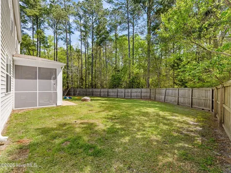 206 J Belton Court Sneads Ferry NC 28460