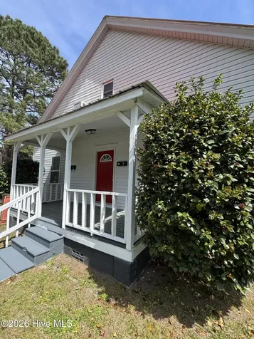 112 2nd Street Laurinburg NC 28352
