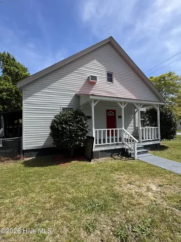 112 2nd Street Laurinburg NC 28352