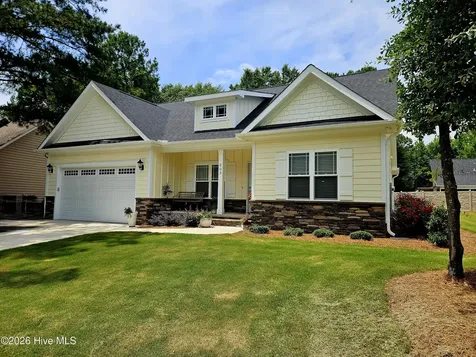 203 Fountain Drive Clinton NC 28328