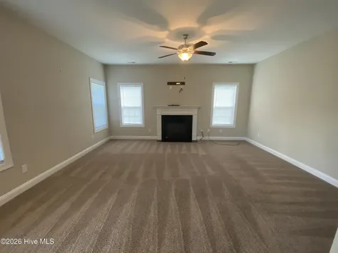 879 Stormy Gale Lane Sneads Ferry NC 28460