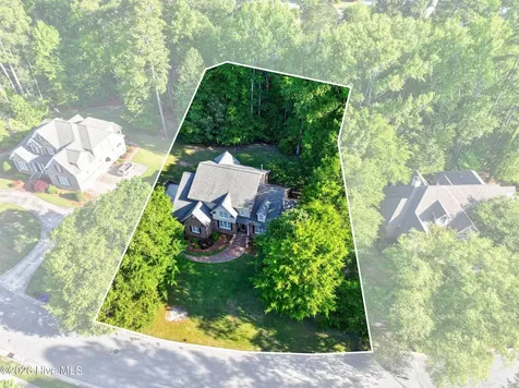 705 Kensington Drive Greenville NC 27858
