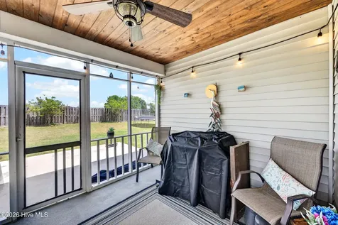 232 Belvedere Drive Holly Ridge NC 28445