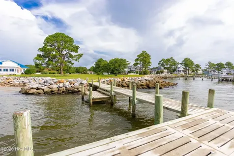 6024 Dolphin Road Oriental NC 28571