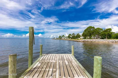 6024 Dolphin Road Oriental NC 28571