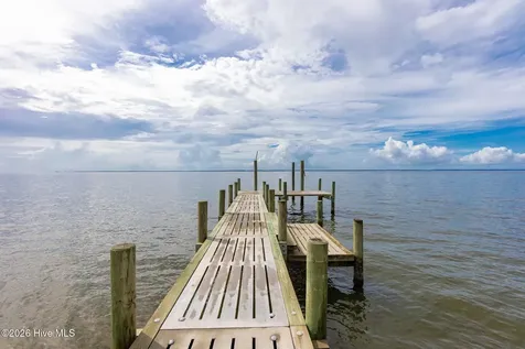 6024 Dolphin Road Oriental NC 28571