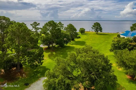 6024 Dolphin Road Oriental NC 28571