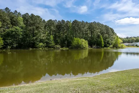 129 Hidden Pond Drive New Bern NC 28562