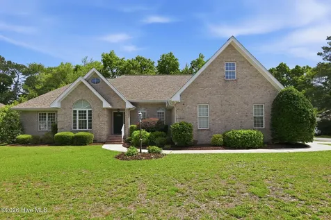 411 Oakmont Drive Morehead City NC 28557