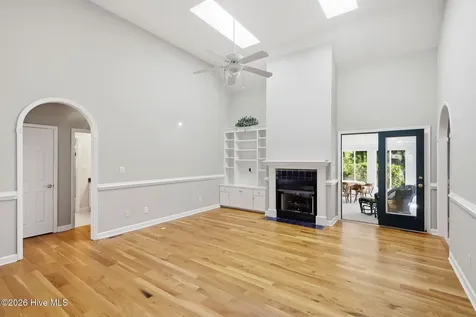 411 Oakmont Drive Morehead City NC 28557