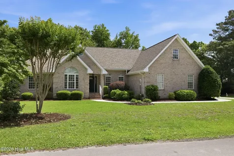 411 Oakmont Drive Morehead City NC 28557