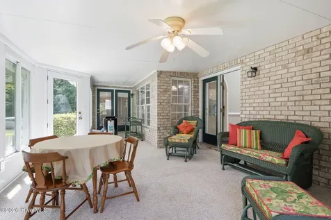 411 Oakmont Drive Morehead City NC 28557