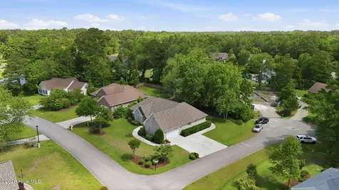 411 Oakmont Drive Morehead City NC 28557