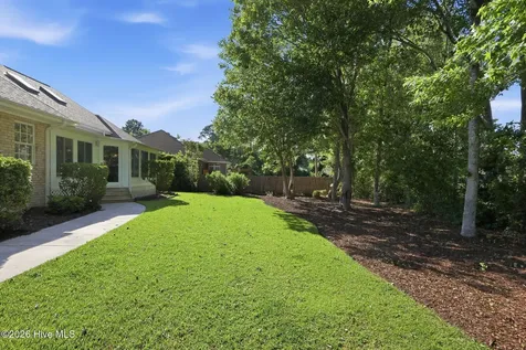 411 Oakmont Drive Morehead City NC 28557