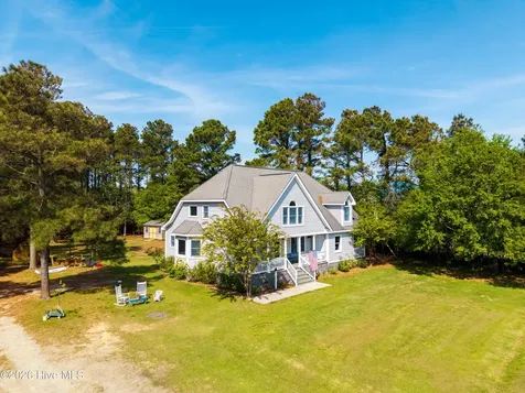 126 Narrow Shore Road Aydlett NC 27916
