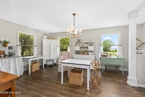 126 Narrow Shore Road Aydlett NC 27916